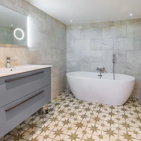 Yard End House * Filey