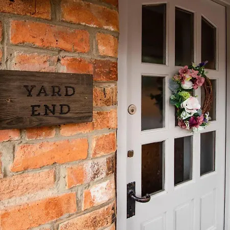 Ferienhaus Yard End House
